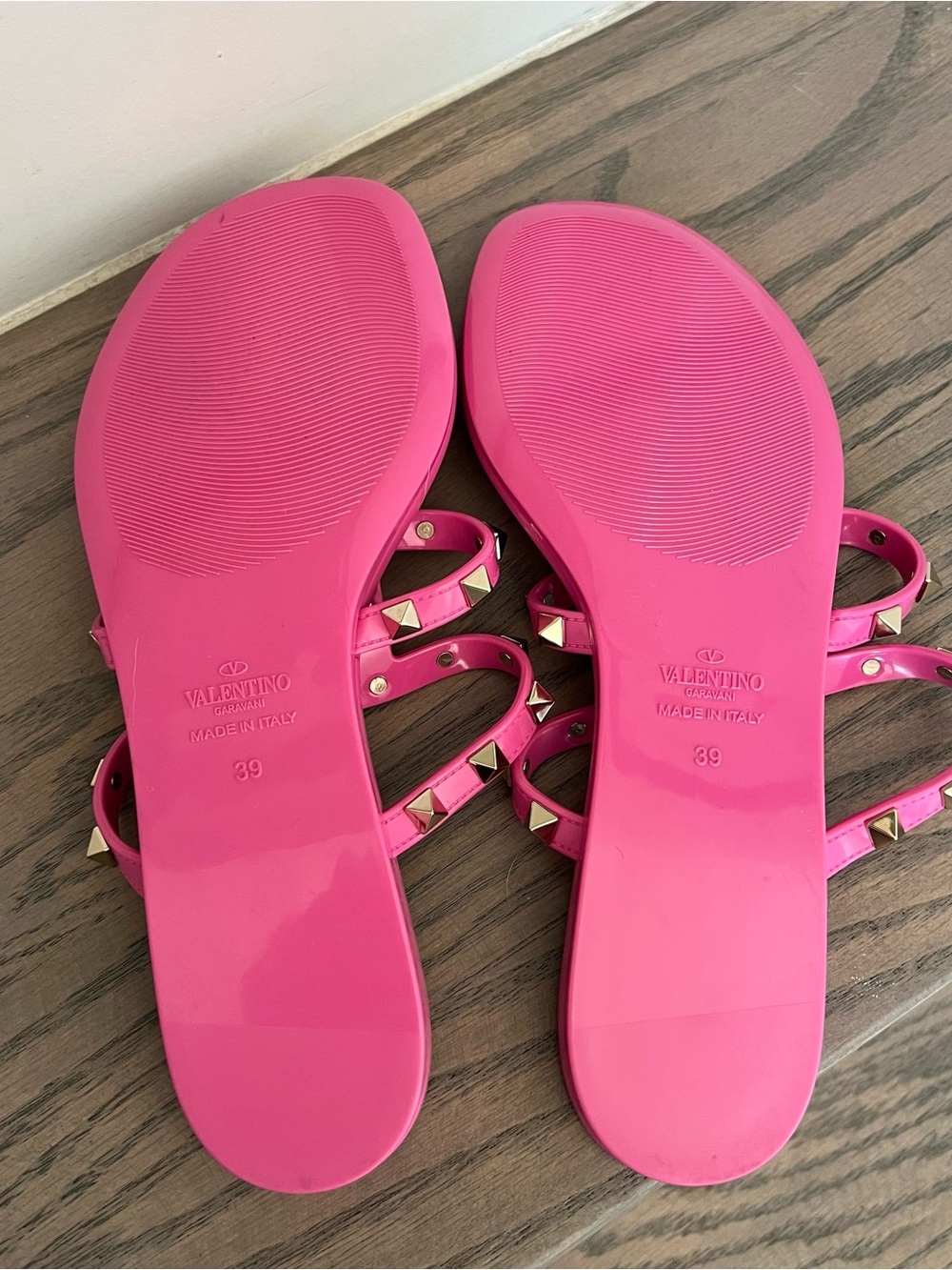 Valentino Garavani Women Rockstud PVC Jelly Thong Slide Sandals Pink NWOB - Picture 3 of 4